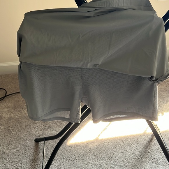 Athelta size 8 gray skort. In great condition. - Picture 7 of 8